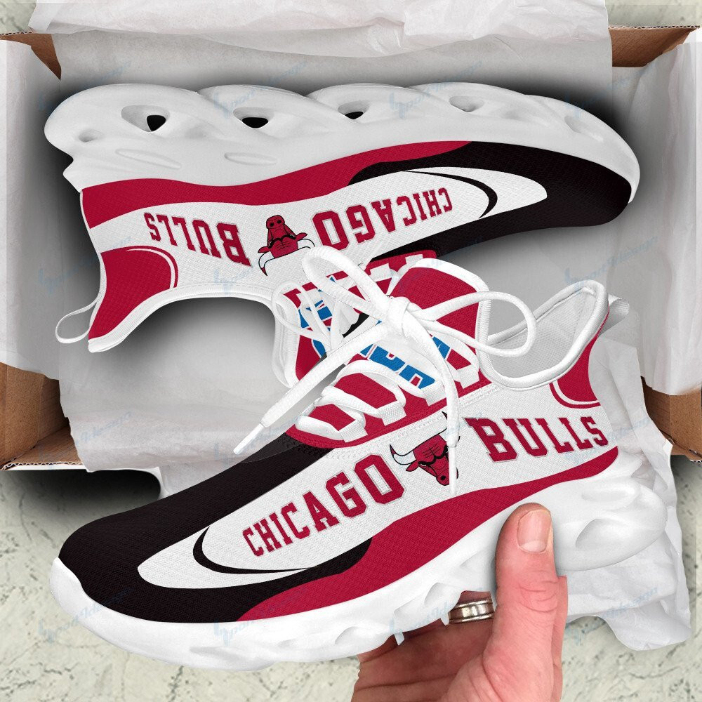 Chicago Bulls Max Soul YZ Running Sneakers 67