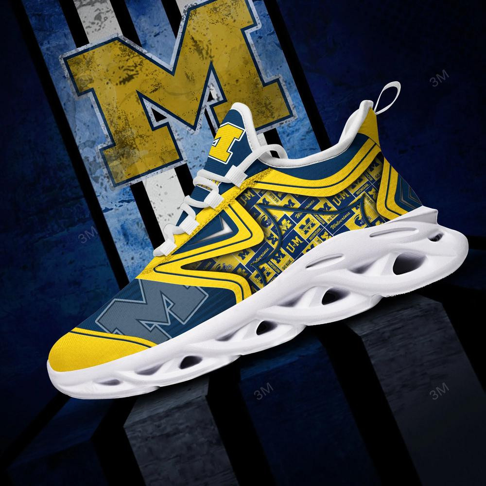 Michigan Wolverines Max Soul Clunky Shoes