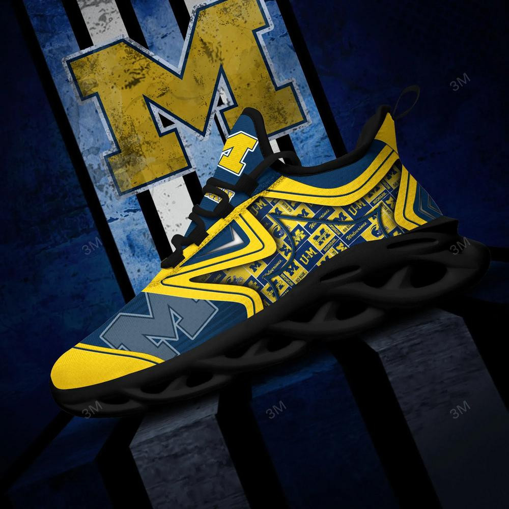 Michigan Wolverines Max Soul Clunky Shoes