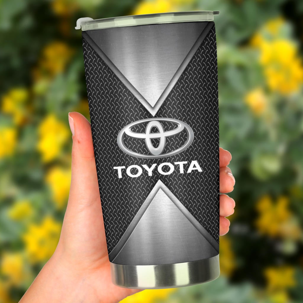 Toyota Tumbler MCG